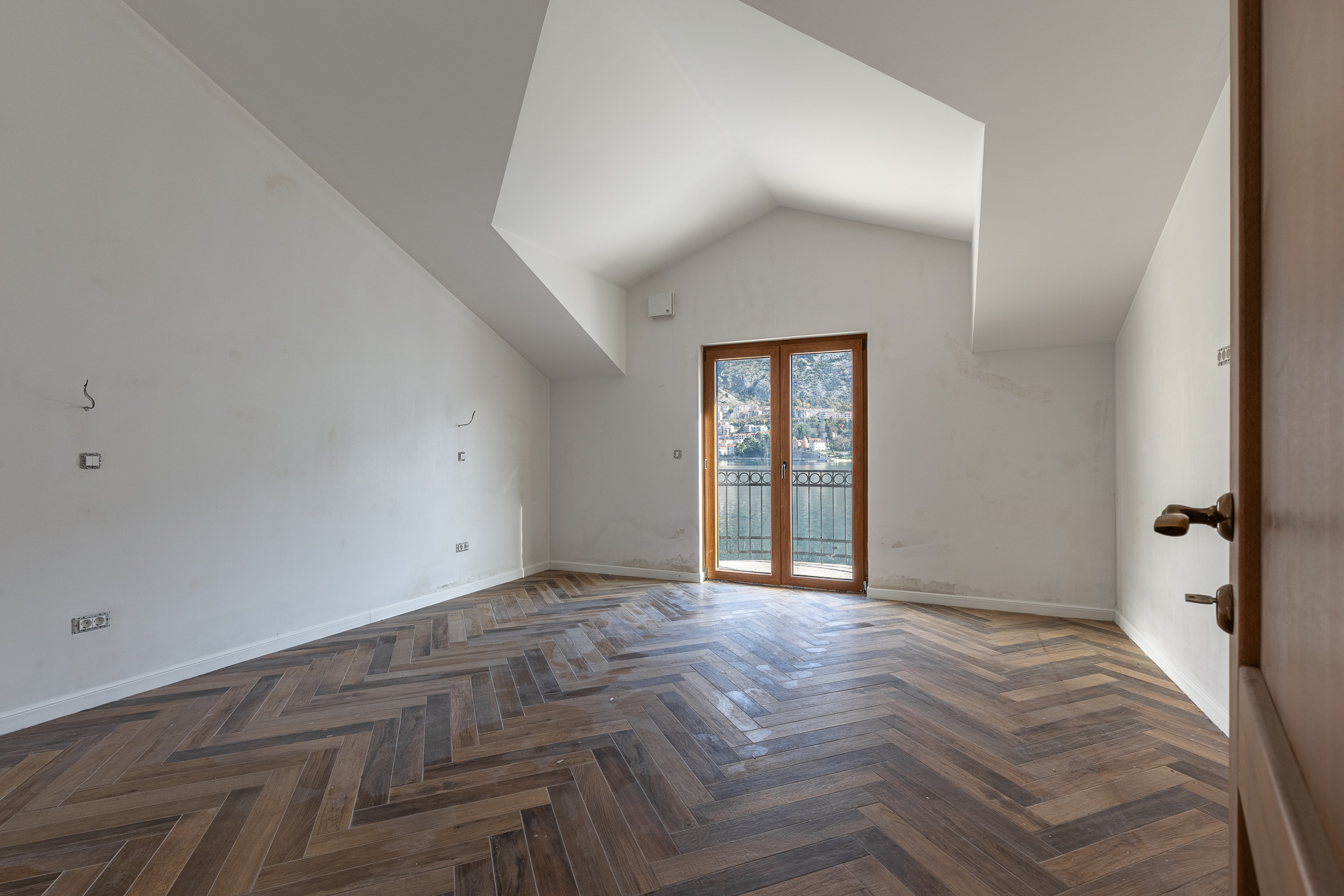 Image of Villa for Sale in Kotor-Prcanj-Montenegro, Image 21